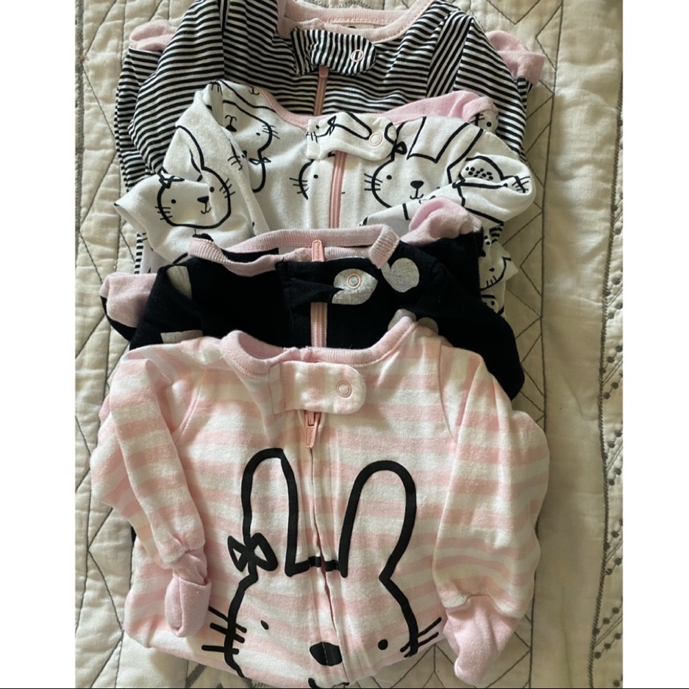 Gerber baby-girls 4 Pack Sleep 'N Play‎ Footies - Preemie